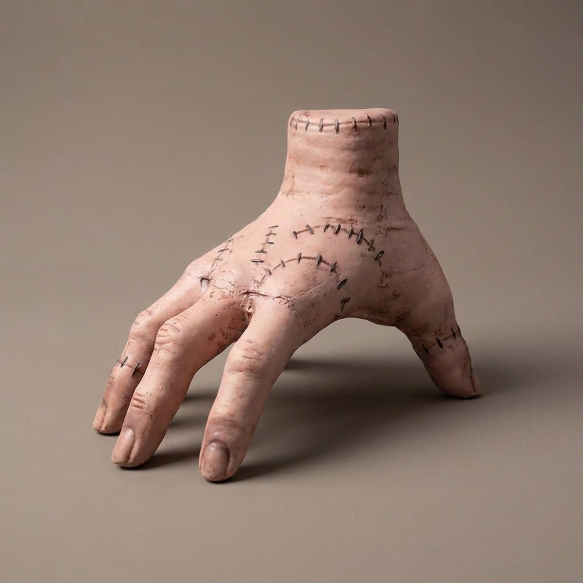 Wednesday Thing Hand Prop - Addams Family Thing Hand Toy, Scary Fake Hand Halloween Cosplay Prop & Decoration