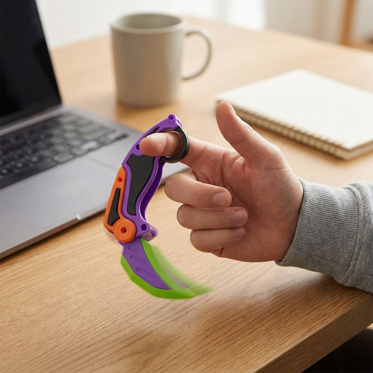 Gravity Claw Knife Toy – Plastic Karambit Fidget Toy for Cosplay, Decompression and Unique Gifts
