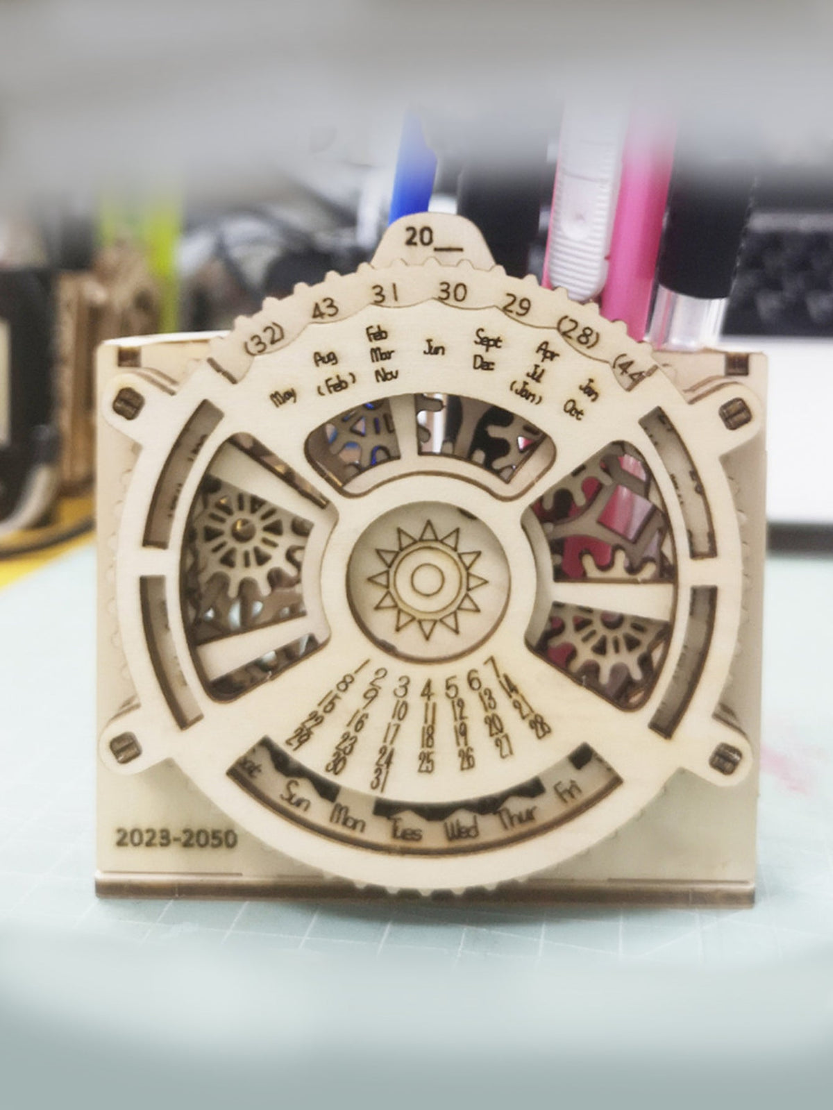 DIY Wooden Perpetual Calendar Pen Holder Puzzle – Mechanical Construction 3D Model Kit for Teens and Adults Creative Desk Decor