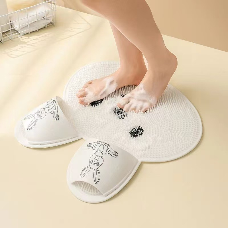 Rabbit Shape Silicone Foot Massage Mat – Wall Mounted Non-Slip Shower Foot Massager with Suction Cups for Deep Cleansing Relaxation