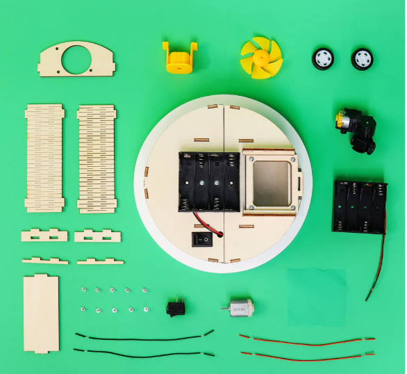 DIY Intelligent Obstacle Avoidance Sweeping Robot Kit – STEM Science Educational Experiment Toy for Kids Learning Coding and Engineering Skills