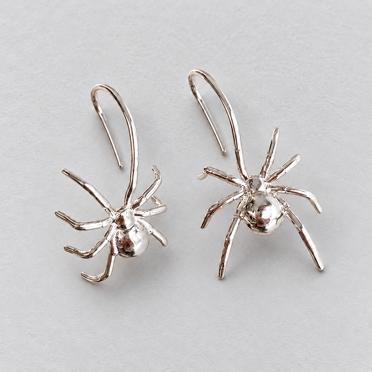 Nightweaver Spider Ear Hook